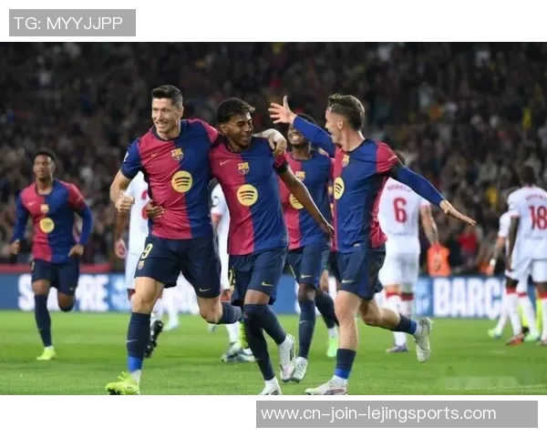 清晨4点,巴萨最强三叉戟战西甲,1.4亿巨星首发,马竞冲击8连胜